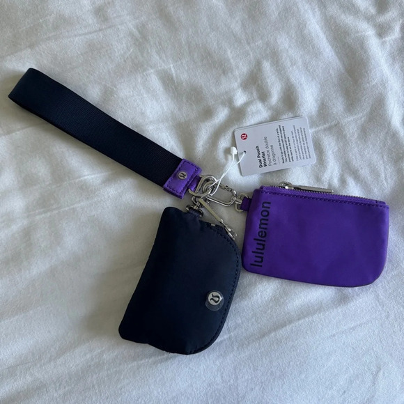 57🆕 Lululemon Dual Pouch Wristlet True Navy Atomic Purple - Picture 1 of 5